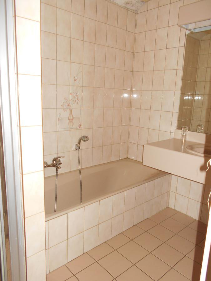 Hotel Du Jura Audincourt المظهر الخارجي الصورة